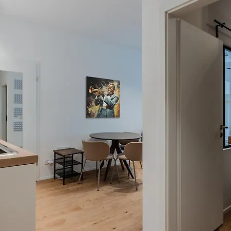 Stylisches Apartment Im Hansaviertel * Берлин