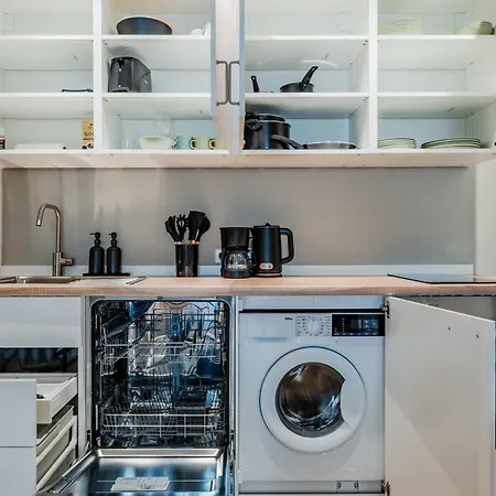 The Music - Newly Renovated Apartment